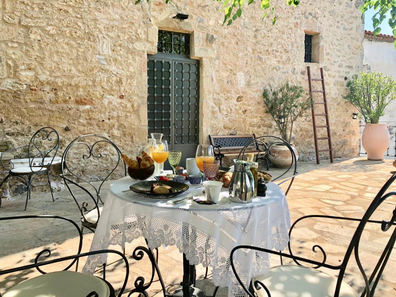 Villa Vager Mani Hotel Kalamata Esterno foto